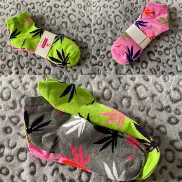 3 Pack 🍃Gray, Pink, & Lime Green Pot Leaf Socks 💚🤍💗 420 Weed Ankle Socks - Picture 1 of 4